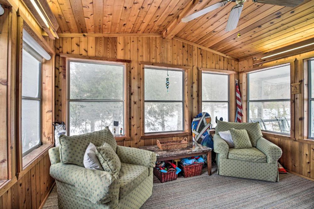 Cabin Getaway with Private Dock, Walk to Trail!